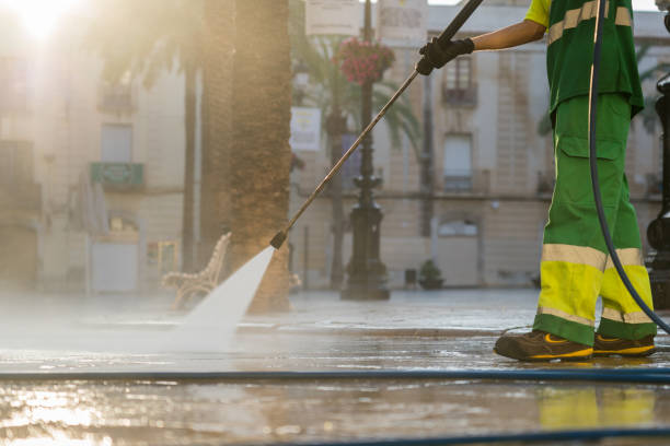 Best Deck Cleaning Services  in Glouster, OH